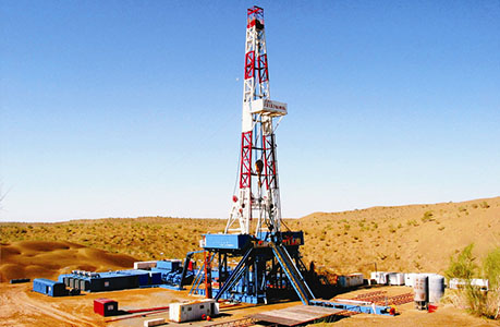 Desert drilling rig